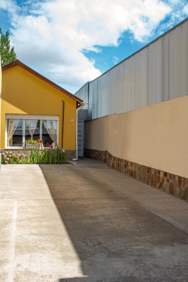 Departamento Casimiro-Nuevo Amplio En Zona Centro Apartman El Calafate Kültér fotó